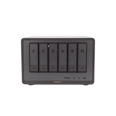 NASync DXP6800 Pro | SO UGOS Pro | Intel® i5 1235u 10-Core™ | 6-Bahias (SATA) Hasta 144TB | 2* M.2 SSD Hasta 16TB | 8GB DDR5 (Exp. a 64GB) | 2 Thunderbolt™4 | 2*10GbE | 1*USB3.2 Gen2 | 2*USB 2.0 | 2*USB 3.2Gen2 | HDMI 2.1 8K | SD 4.0