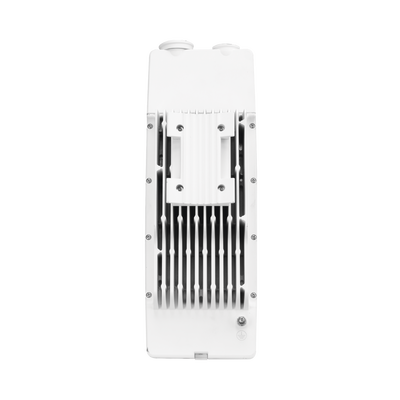 Radio de Backhaul de alta capacidad hasta 1.2 Gbps, banda licenciada 11 GHz (10.7-11.7 GHz), no incluye duplexers