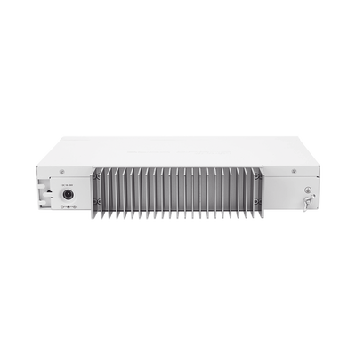 Cloud Core Router, CPU 9 Núcleos, 7 Puertos Gigabit Ethernet, 1 Combo TP/SFP, 1 GB Memoria, Enfriamiento Pasivo
