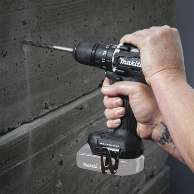 Rotomartillo/Taladro Inalámbrico SIN CARBONES, Broquero de 1/2", 1,700 RPM, 18VâŽ“, Torque: 40 N.m C/2 Bat. (1.5Ah) y Cargador.