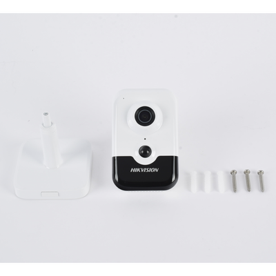 Cubo IP 4 Megapixel / Serie PRO / Lente 2.8 mm / 10 mts IR EXIR / PoE / Sensor PIR / H.265+ / Interior / Audio de Dos Vías / PoE / MicroSD / ONVIF