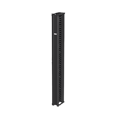 Organizador Vertical CableTek, Sencillo (Solo Frontal), Para Rack Abierto de 45 Unidades, 6 in de Ancho, Color Negro
