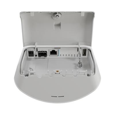 (mANTBox ax 15s) Punto de Acceso  Sectorial de 120°/ WiFi 6 Doble Banda 2.4Ghz y 5Ghz/Antena Integrada 15 dBi/Con 1 Puerto  Ethernet PoE In + 1 puerto SFP 2.5Gbps