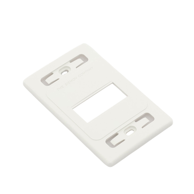 Placa de Pared Modular MAX, de 4 Salidas, Color Blanco, Versión Bulk (Sin Empaque Individual)