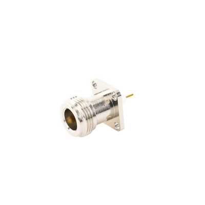 Conector N Hembra de Montaje de Panel con 4 perforaciones a 12.7 mm, soldable.
