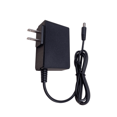 Adaptador de Corriente DC / 5V 3A 15W / Entrada 100-240V AC / Protección Sobre-Corriente y Cortocircuito / LED Indicador / Plug 5.5mm x 2.1mm