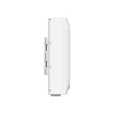 Punto de Acceso Wi-Fi 7 Exterior Tri-Banda / Omnidireccional IP68 / 11 Gbps (US) 9.3 Gbps (EU) / 2.4G+5G+6G con AFC / 2.5G PoE+ / Cobertura 300 m² (3,200 ft²) / Gestión Omada SDN / GPS
